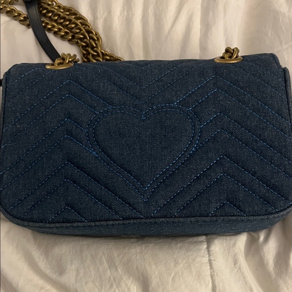 Elegant Blue Denim Bag with Gold Chain - Picture 3 of 5